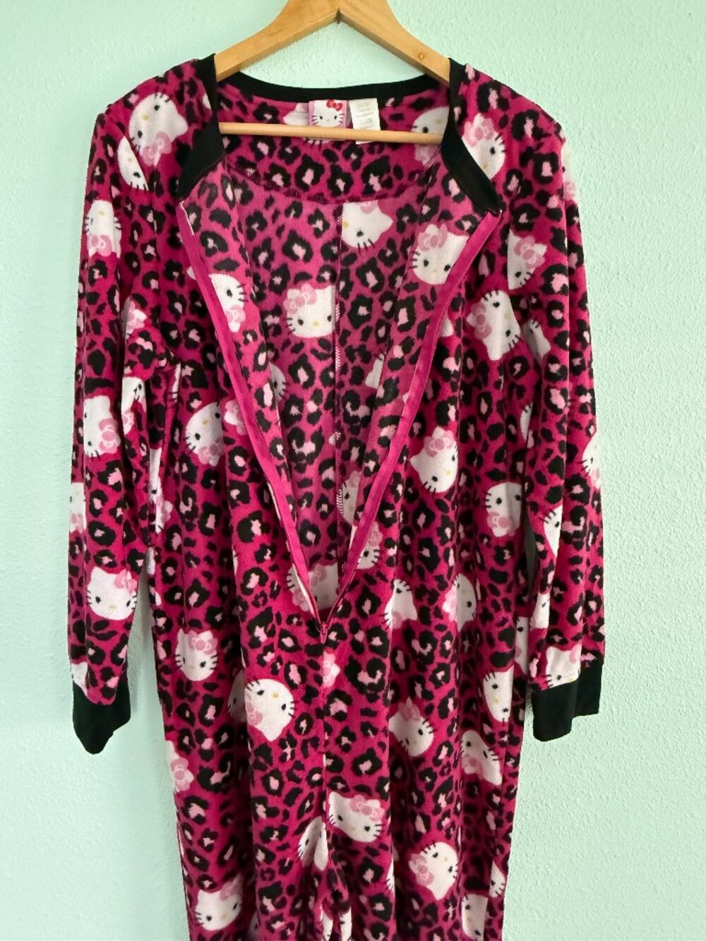 Hello Kitty Leopard Print Onesie Size XL 15/17